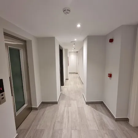 10m2 Hotel-2