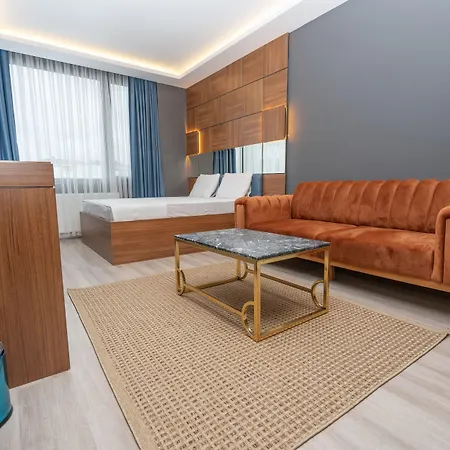 Center Suite-3