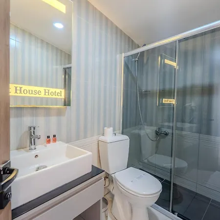 Best House Hotel Old Town-3
