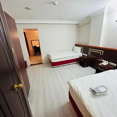 Red White Hotel-2