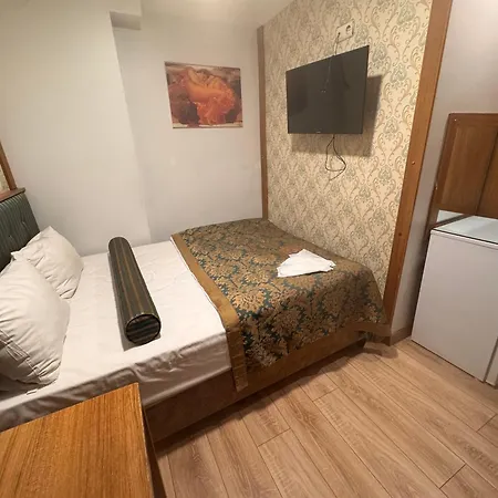 Gross Hotel-3