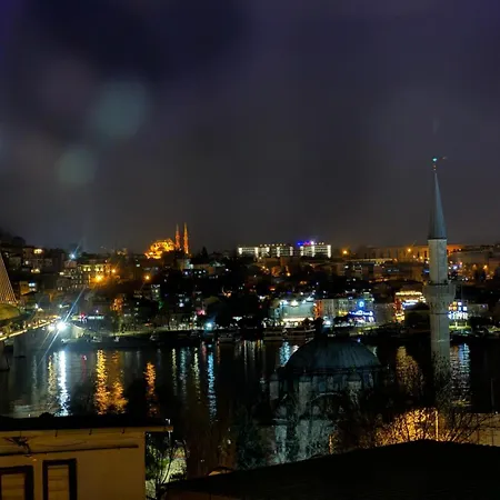 Galatagreenapplehotel-2