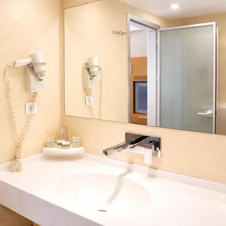 Riva Hotel Taksim-2