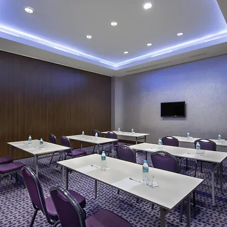 Hampton By Hilton Istanbul Kayasehir-2