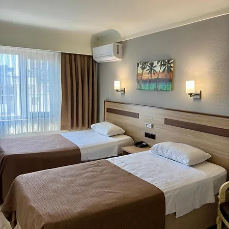 Gold Hotel-2