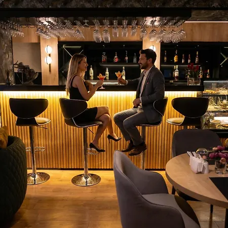 Days Inn & Suites By Wyndham Istanbul-2