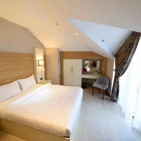 Le Mirage Hotel-2
