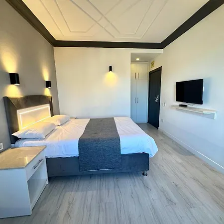 Hotel Peninsula-2
