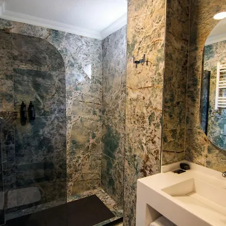 216 Eagle Palace Suite-3