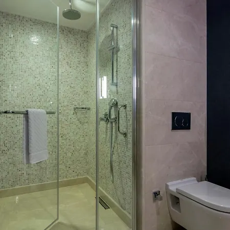 Doubletree By Hilton Istanbul Topkapi-3