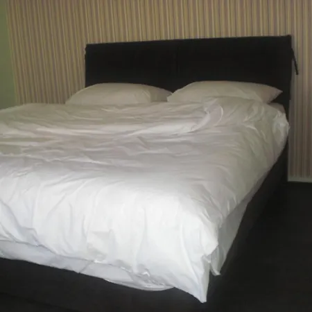 Taksimparis Apartments-3