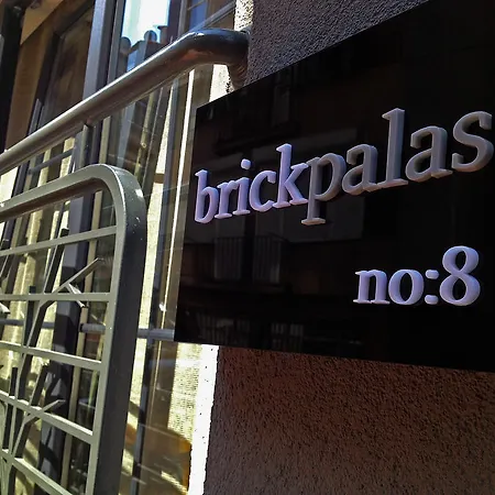 Brickpalas-2