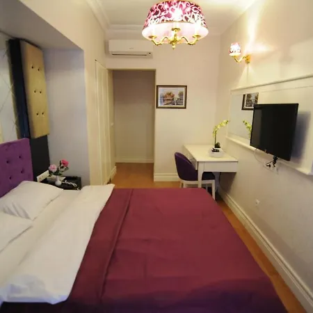 East Hotel Suite-3