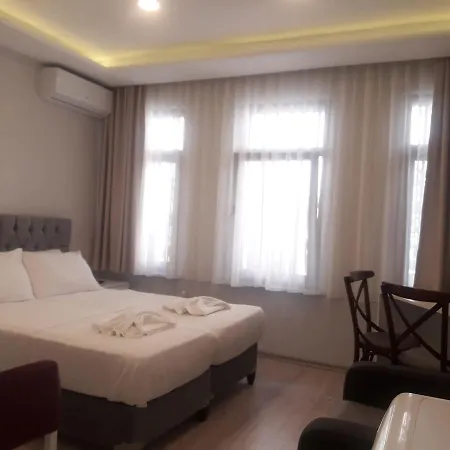 Roncalli Apartments-3
