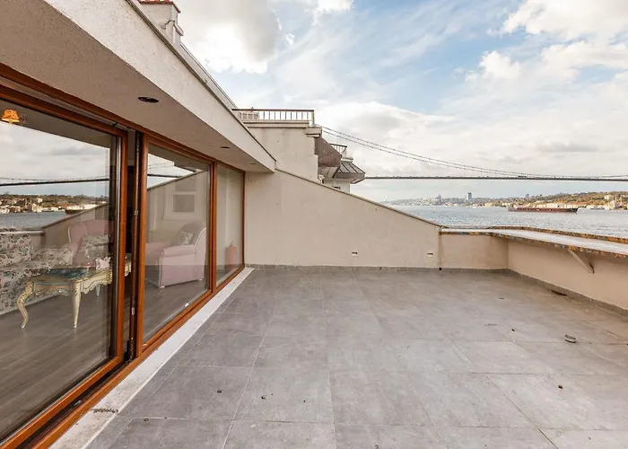 Privé Luxurious Waterfront Mansion With Amazing Bosphorus View Villa Istanboel
