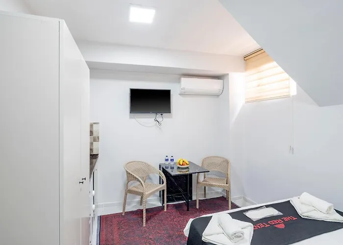 The Red Tent Suite 23 Istanbul