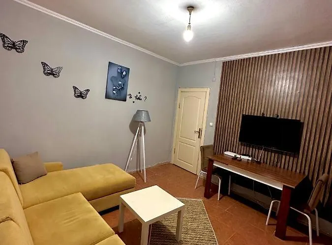 Buyuk 3 Kisilik Oda Istanbul