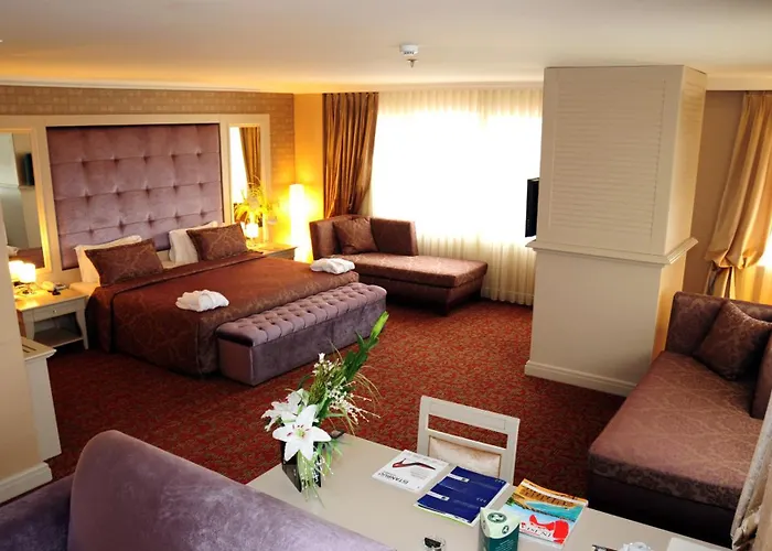 Dream Hill Business Deluxe Hotel Asia Estambul Con una Pista de Golf