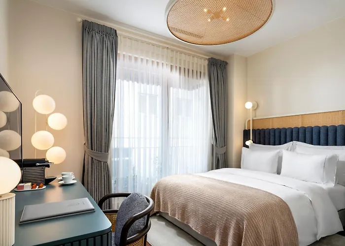 Ecole St. Pierre Hotel Istanboel