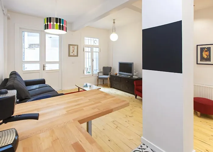 Ev - Eden Central 1 Bed Apartment With Garden Istanboel