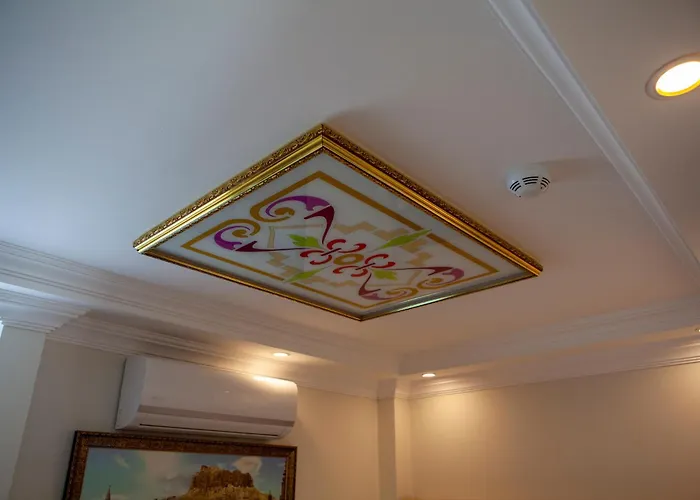 Blue Zerzevan Konak Hotel Стамбул