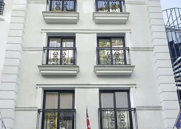 Uk Hotel Istanbul