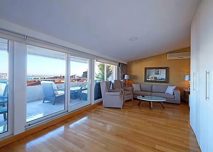 Cheya Gumussuyu Residence Istanbul