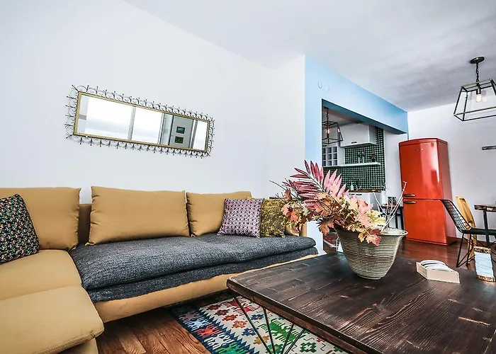 Tarus Bosphorus Apartments Cihangir Istanboel